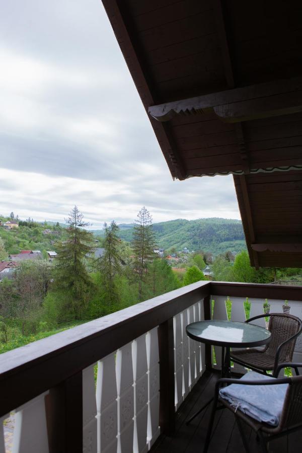 Kamyanka Villa Jaremtsje Buitenkant foto