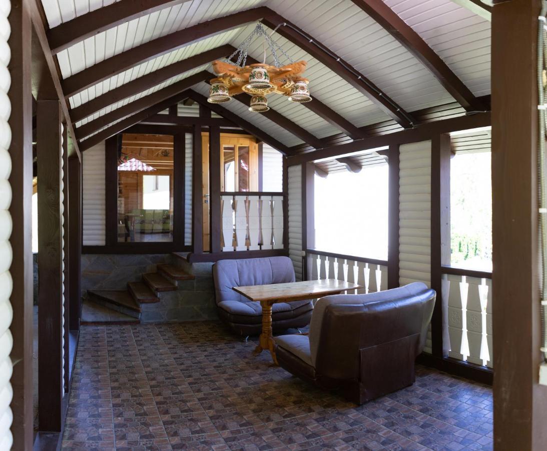 Kamyanka Villa Jaremtsje Buitenkant foto