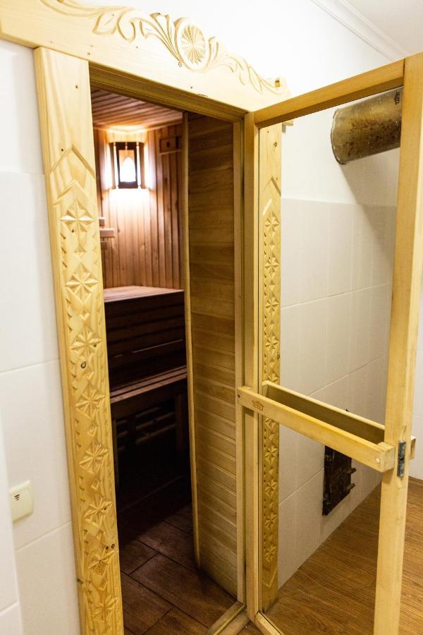 Kamyanka Villa Jaremtsje Buitenkant foto
